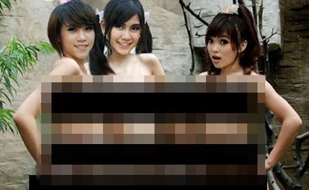 Heboh, Beredar Foto Bugil Mirip Personel Cherrybelle! Heboh, Beredar Foto Bugil Mirip Personel Cherrybelle!