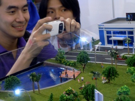 Salah satu peserta kontes foto (sha/inet) Salah satu peserta kontes foto (sha/inet)