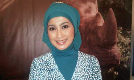 Desy Ratnasari Tak Punya Jawaban Soal Pernikahan Desy Ratnasari Tak Punya Jawaban Soal Pernikahan