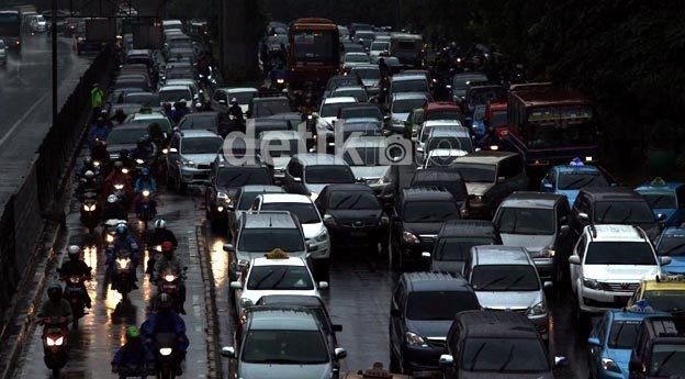 Ribuan Petani Tembakau Geruduk Kantor Kemenkes, Awas Macet! Ribuan Petani Tembakau Geruduk Kantor Kemenkes, Awas Macet!