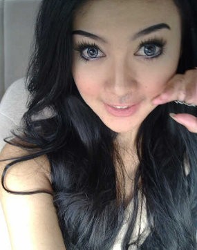 Putri \Keong Racun\ Kecewa Pacar Selingkuhi Perempuan Bersuami Putri \Keong Racun\ Kecewa Pacar Selingkuhi Perempuan Bersuami