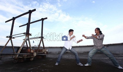 Iko Uwais & Yayan Ruhiyan Segera ke Hollywood untuk Remake \The Raid\ Iko Uwais & Yayan Ruhiyan Segera ke Hollywood untuk Remake \The Raid\