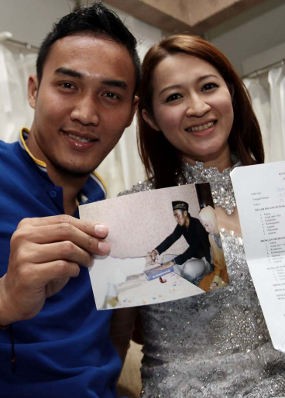 Okie Agustina Akhirnya Resmi Jadi Istri Gunawan Dwi Cahyo Okie Agustina Akhirnya Resmi Jadi Istri Gunawan Dwi Cahyo