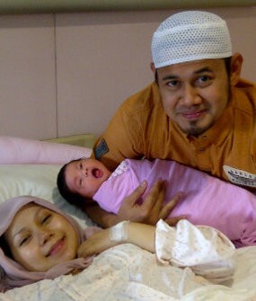 Puput Melati Sudah Tahu Kabar Pernikahan Siri Suami & Nuri Maulida Puput Melati Sudah Tahu Kabar Pernikahan Siri Suami & Nuri Maulida