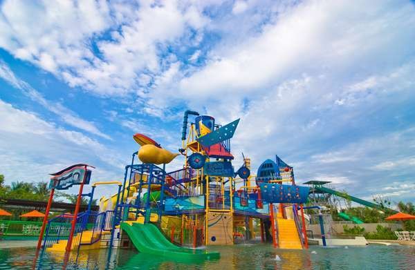 Waterboom Pantai Indah Kapuk (Waterboom Pantai Indah Kapuk) Waterboom Pantai Indah Kapuk (Waterboom Pantai Indah Kapuk)