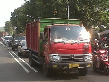 Kendaraan Bermotor Mulai Padati Jalan ke Arah Semarang Kendaraan Bermotor Mulai Padati Jalan ke Arah Semarang