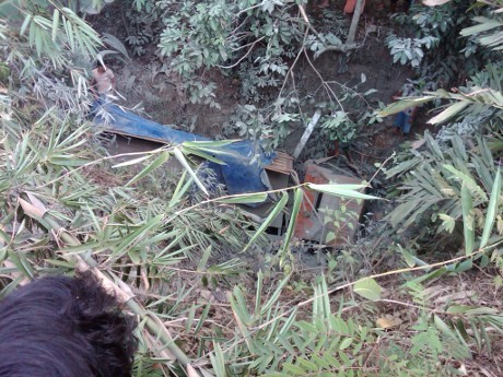 3 Truk Terlibat Kecelakaan di Banyumas, 1 Nyemplung ke Jurang 3 Truk Terlibat Kecelakaan di Banyumas, 1 Nyemplung ke Jurang