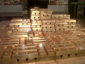 Pegadaian Borong Emas Antam 1,2 Ton Pegadaian Borong Emas Antam 1,2 Ton