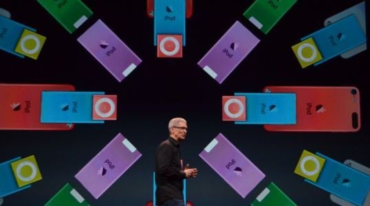 CEO Apple Tim Cook (The Verge) CEO Apple Tim Cook (The Verge)
