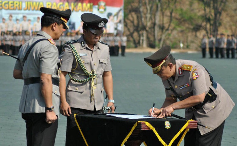 Djoko Susilo Tidak Hadiri Pelantikan Gubernur Akpol Djoko Susilo Tidak Hadiri Pelantikan Gubernur Akpol