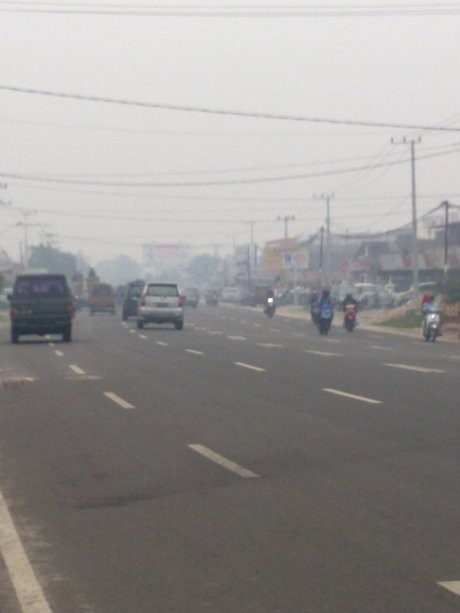Ini Pemandangan Kota Palangka Raya yang Diselimuti Asap Pekat Ini Pemandangan Kota Palangka Raya yang Diselimuti Asap Pekat