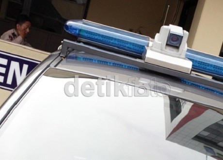 Kejar Penjahat, Mobil Patroli Polisi Dilengkapi Kamera Perekam Kejar Penjahat, Mobil Patroli Polisi Dilengkapi Kamera Perekam