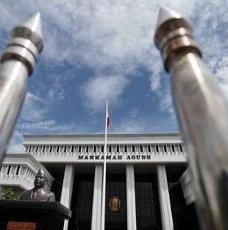 Mengenal Wakil Ketua MA yang Setuju Melepas Koruptor Rp 546 Miliar Mengenal Wakil Ketua MA yang Setuju Melepas Koruptor Rp 546 Miliar