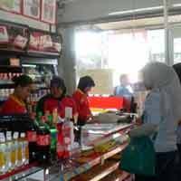 Indomaret & Alfamart Cs Paling Terpukul Adanya Aturan Waralaba Toko Moderen Indomaret & Alfamart Cs Paling Terpukul Adanya Aturan Waralaba Toko Moderen
