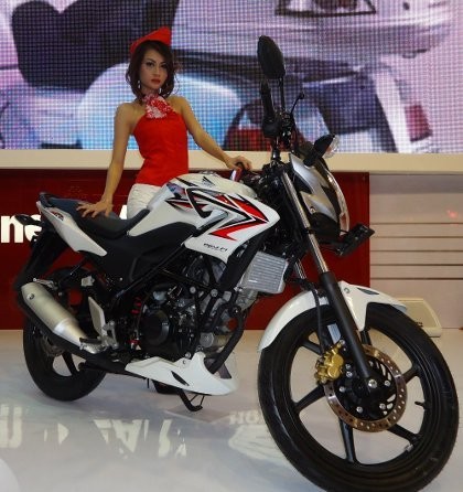 Menaksir Harga Honda CB150R StreetFire Menaksir Harga Honda CB150R StreetFire