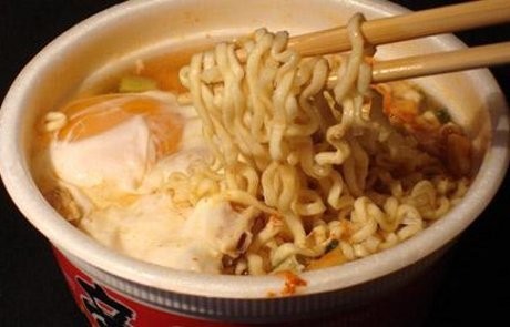Awas! Mie Instan Korea Mengandung Zat Pemicu Kanker Awas! Mie Instan Korea Mengandung Zat Pemicu Kanker