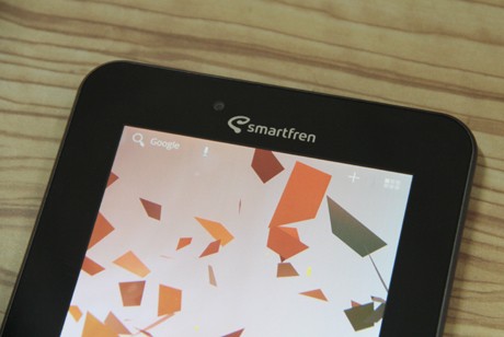Andromax Tab 7.0 (foto: Sasha/detikINET) Andromax Tab 7.0 (foto: Sasha/detikINET)