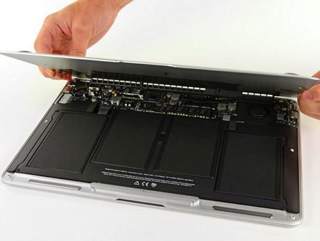 Baterai MacBook Air (iFixit) Baterai MacBook Air (iFixit)