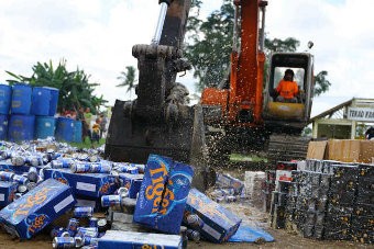 Barang Impor Ilegal Senilai Rp 358 Juta Dimusnahkan di Riau Barang Impor Ilegal Senilai Rp 358 Juta Dimusnahkan di Riau