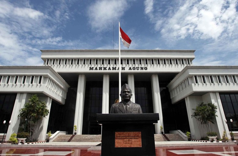 Astaga! Perselingkuhan di Pengadilan Marak, dari Hakim Hingga Panitera Astaga! Perselingkuhan di Pengadilan Marak, dari Hakim Hingga Panitera