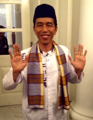 Jokowi Siap Benahi Trotoar yang \Dirampok\ PKL Jokowi Siap Benahi Trotoar yang \Dirampok\ PKL