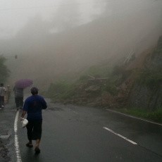 Masih Tertutup Longsor, Polisi Belum Pastikan Kapan Jalur Puncak Dibuka Masih Tertutup Longsor, Polisi Belum Pastikan Kapan Jalur Puncak Dibuka