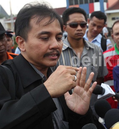 Di Mata Teman-teman, Roy Suryo Figur Anak Muda Idealis dan Kreatif Di Mata Teman-teman, Roy Suryo Figur Anak Muda Idealis dan Kreatif