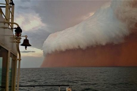 Wow! Badai Pasir di Australia Tampak Seperti Gelombang Tsunami Wow! Badai Pasir di Australia Tampak Seperti Gelombang Tsunami