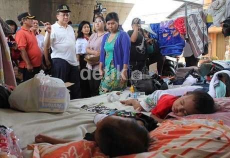 Ini Hambatan yang Ditemui BNPB dalam Upaya Evakuasi Banjir Jakarta Ini Hambatan yang Ditemui BNPB dalam Upaya Evakuasi Banjir Jakarta