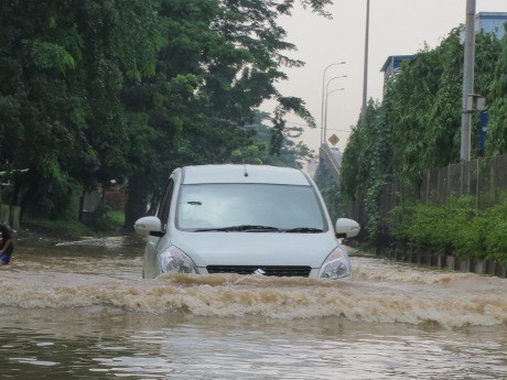 Ini 6 Tips Mobil Hadapi Banjir ala Suzuki Ini 6 Tips Mobil Hadapi Banjir ala Suzuki