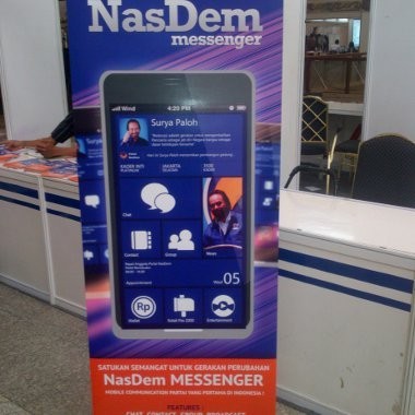 Dijual! Smartphone NasDem dengan Wallpaper Surya Paloh Dijual! Smartphone NasDem dengan Wallpaper Surya Paloh