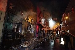 Kelab Malam di Brasil Terbakar, 245 Orang Tewas Kelab Malam di Brasil Terbakar, 245 Orang Tewas