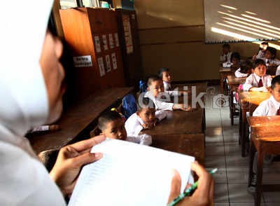 4 Kompetensi Inti dalam Kurikulum 2013 Dinilai Tak Relevan 4 Kompetensi Inti dalam Kurikulum 2013 Dinilai Tak Relevan
