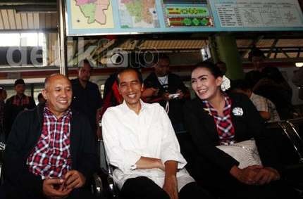 PDIP: Walau Jadi Jurkam, Jokowi Tetap Melayani Publik PDIP: Walau Jadi Jurkam, Jokowi Tetap Melayani Publik