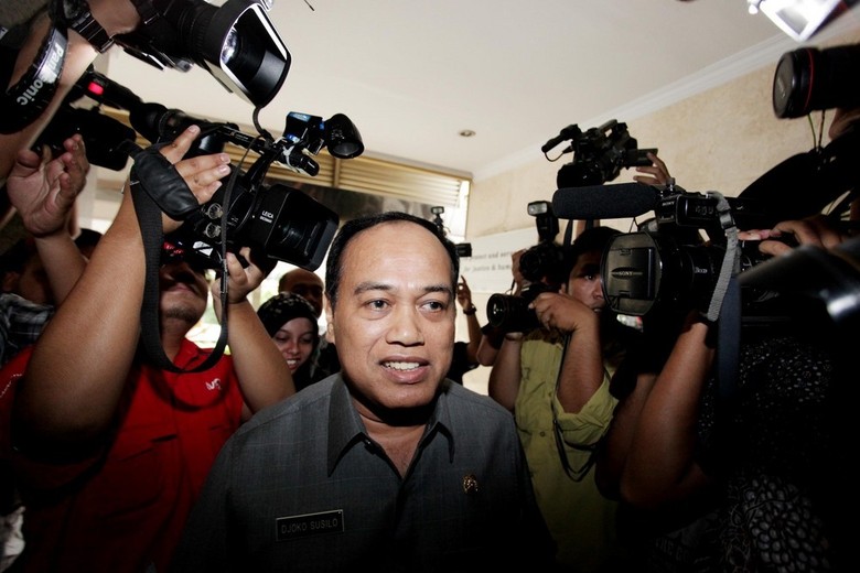 KPK Periksa Jenderal Bintang Satu Jadi Saksi Irjen Djoko KPK Periksa Jenderal Bintang Satu Jadi Saksi Irjen Djoko