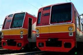 KRL Bogor-Jakarta Berjalan Lebih Pagi, Balik Lebih Malam KRL Bogor-Jakarta Berjalan Lebih Pagi, Balik Lebih Malam