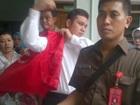 Tabrak 2 Orang Hingga Tewas, Sopir Livina Maut Terancam 12 Tahun Bui Tabrak 2 Orang Hingga Tewas, Sopir Livina Maut Terancam 12 Tahun Bui