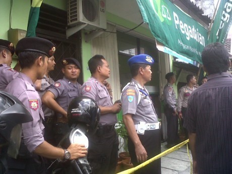 Perampokan Pegadaian Rp 6,7 M di Yogya, 5 Pelaku Kabur dengan Motor Perampokan Pegadaian Rp 6,7 M di Yogya, 5 Pelaku Kabur dengan Motor