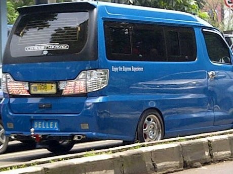 Alphard Jadi Angkot di Cisarua? Alphard Jadi Angkot di Cisarua?