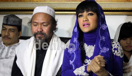 Jadi Guru Spiritual Julia Perez, Ini yang Diajarkan Habib Assegaf Jadi Guru Spiritual Julia Perez, Ini yang Diajarkan Habib Assegaf