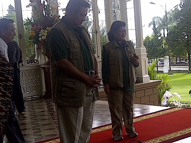 SBY dan Bu Ani Nikmati Musik Gamelan Sebelum Buka Diplomatic Gathering SBY dan Bu Ani Nikmati Musik Gamelan Sebelum Buka Diplomatic Gathering