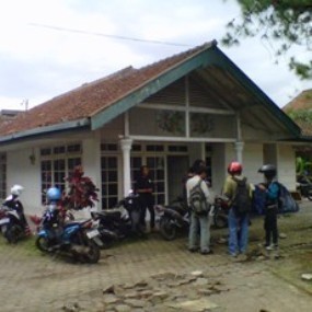 Ini Rumah Mertua Gayus yang Berada di Dekat LP Sukamiskin Ini Rumah Mertua Gayus yang Berada di Dekat LP Sukamiskin
