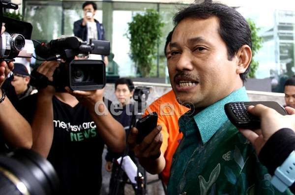 KPK Kembali Panggil Bupati Bogor Terkait Kasus Hambalang KPK Kembali Panggil Bupati Bogor Terkait Kasus Hambalang