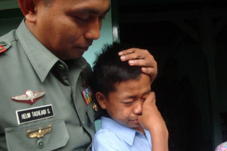 Dapat Segepok Uang dari Presiden SBY, Tasripin Menangis Dapat Segepok Uang dari Presiden SBY, Tasripin Menangis