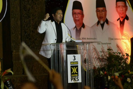 Hilangkan Kata \Bersih\, PKS Ganti Slogan Jadi \Cinta, Kerja, & Harmoni\ Hilangkan Kata \Bersih\, PKS Ganti Slogan Jadi \Cinta, Kerja, & Harmoni\