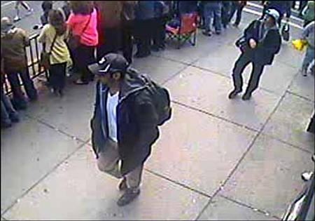 Akhirnya, FBI Rilis Foto 2 Pelaku Bom Boston Akhirnya, FBI Rilis Foto 2 Pelaku Bom Boston