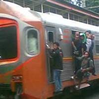 Pembelian Tiket Kereta Api untuk Mudik Lebaran Diprediksi Mulai Ramai Mei Pembelian Tiket Kereta Api untuk Mudik Lebaran Diprediksi Mulai Ramai Mei