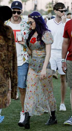 5 Gaun Menerawang Katy Perry di Red Carpet 5 Gaun Menerawang Katy Perry di Red Carpet