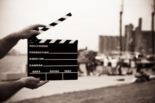 Properti Film yang Paling Mahal Dilelang Properti Film yang Paling Mahal Dilelang