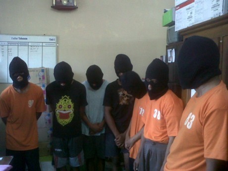 Warga Minta Pemerkosa & Pembakar Siswi SMK Sleman Dihukum Berat Warga Minta Pemerkosa & Pembakar Siswi SMK Sleman Dihukum Berat